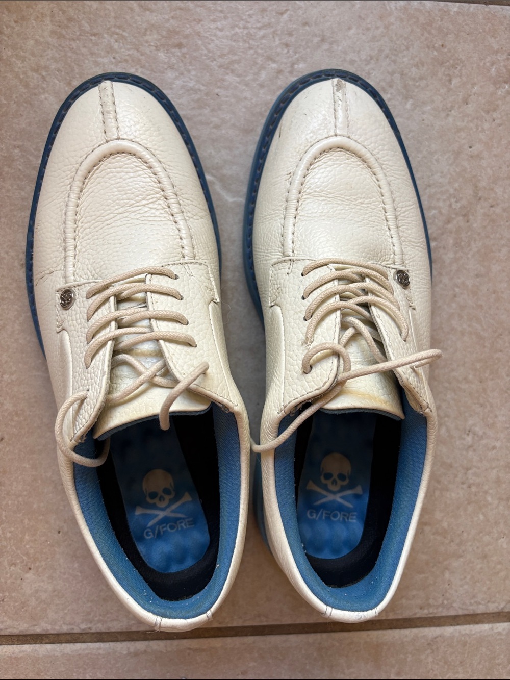 G/FORE Cream Leather Lace-Up Golf Loafers with Blue Accents